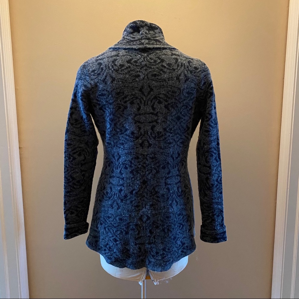 Pretty Patterned Sweater - Picture 3 of 8
